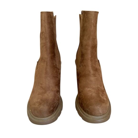 Nine West REAM 2 Chelsea Heeled Booties Natural Suede Block Round Toe Women’s 9 - Picture 12 of 12